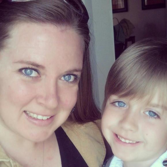 Meet your Posher, Lauren - Picture 1 of 1